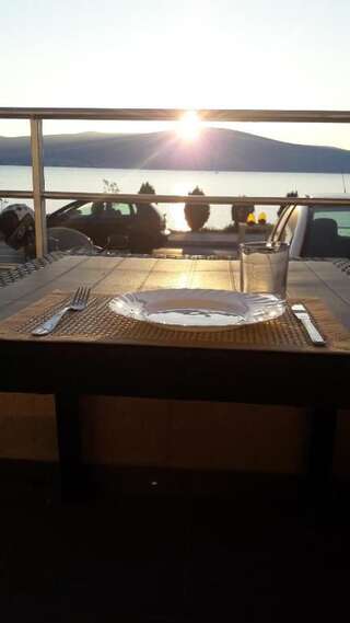 Апартаменты Apartment Montenegrino Тиват Апартаменты с видом на море-21