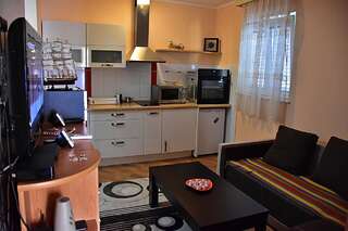 Апартаменты Apartment Montenegrino Тиват Апартаменты с видом на море-5